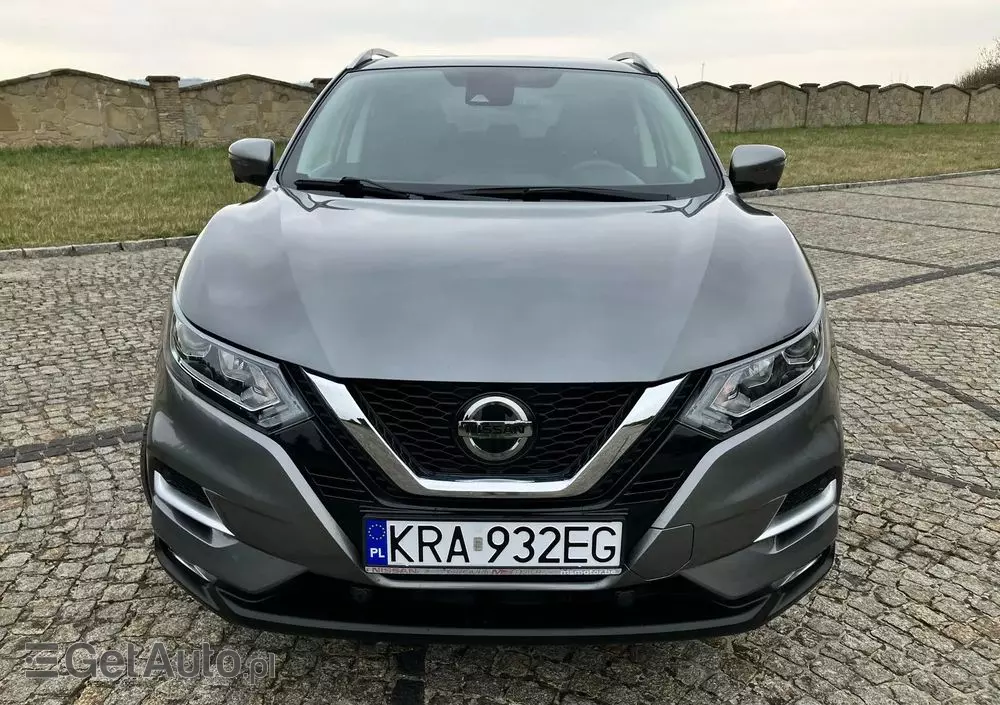 NISSAN Qashqai 1.3 DIG-T N-Connecta