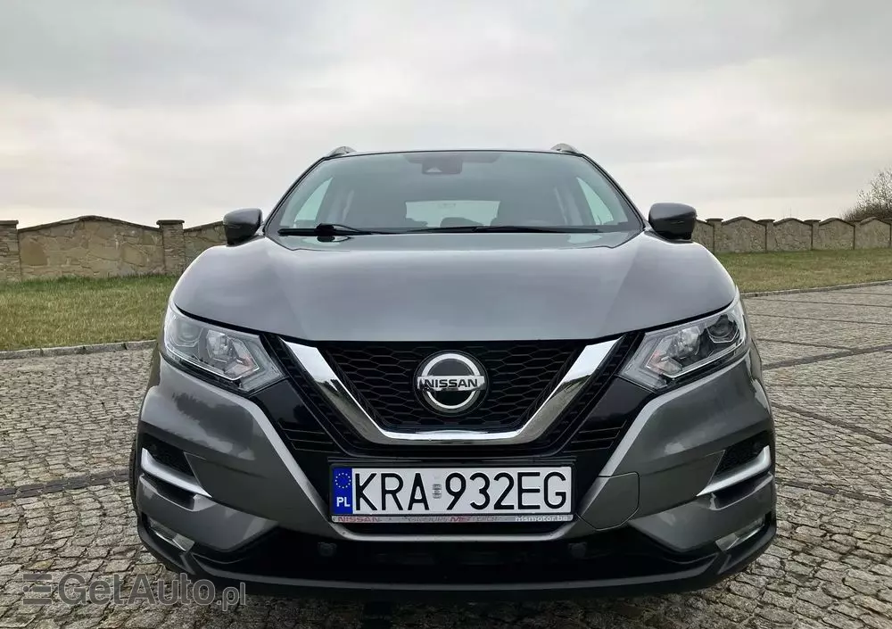 NISSAN Qashqai 1.3 DIG-T N-Connecta