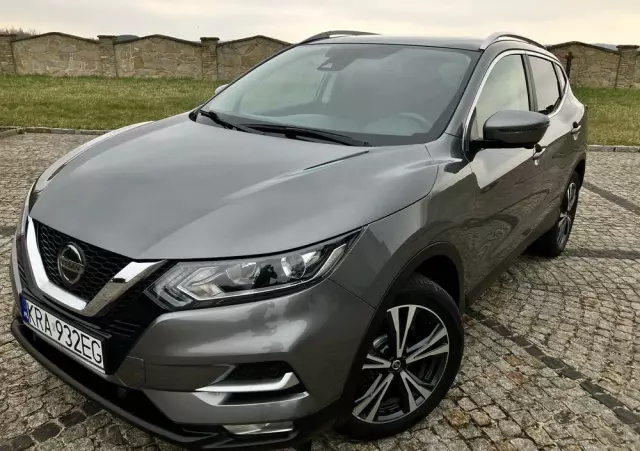 NISSAN Qashqai 1.3 DIG-T N-Connecta