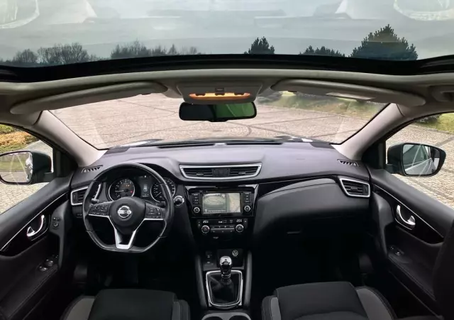 NISSAN Qashqai 1.3 DIG-T N-Connecta