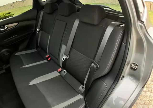 NISSAN Qashqai 1.3 DIG-T N-Connecta