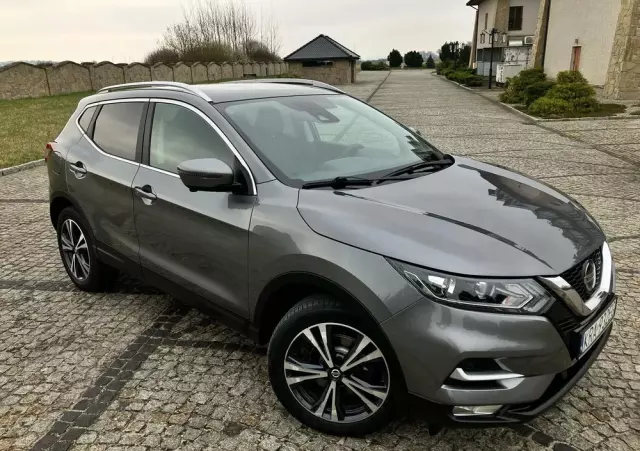 NISSAN Qashqai 1.3 DIG-T N-Connecta