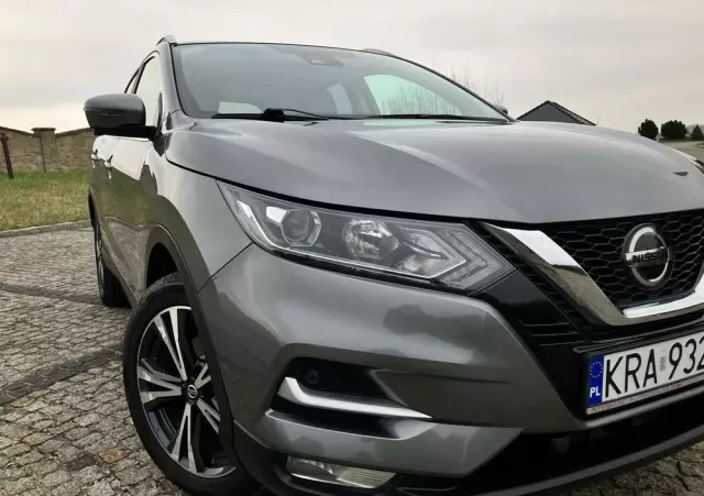 NISSAN Qashqai 1.3 DIG-T N-Connecta