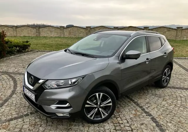 NISSAN Qashqai 1.3 DIG-T N-Connecta