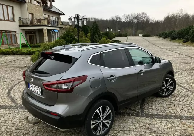 NISSAN Qashqai 1.3 DIG-T N-Connecta