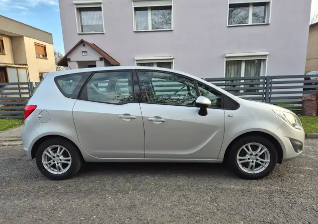 OPEL Meriva 1.4 Edition