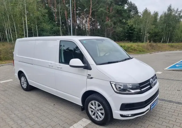 VOLKSWAGEN Transporter 