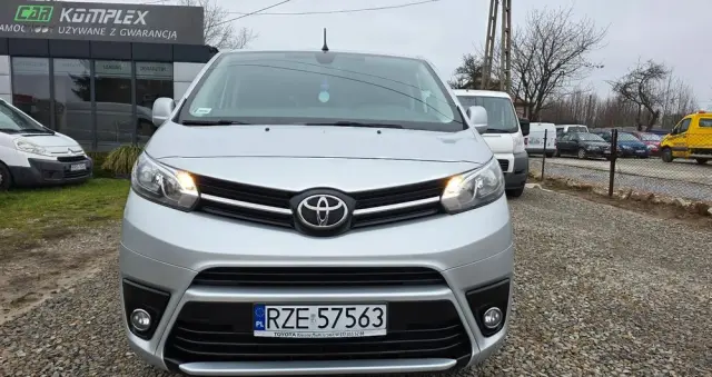 TOYOTA Proace Verso 2.0 D4-D Long Family