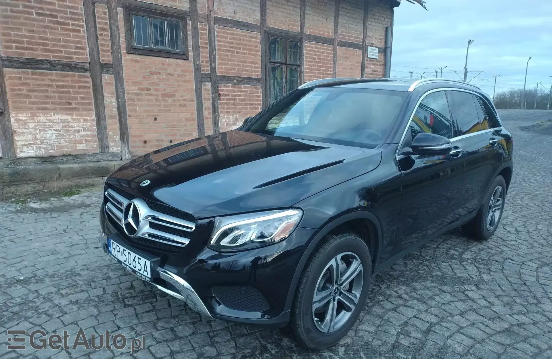 MERCEDES-BENZ GLC 