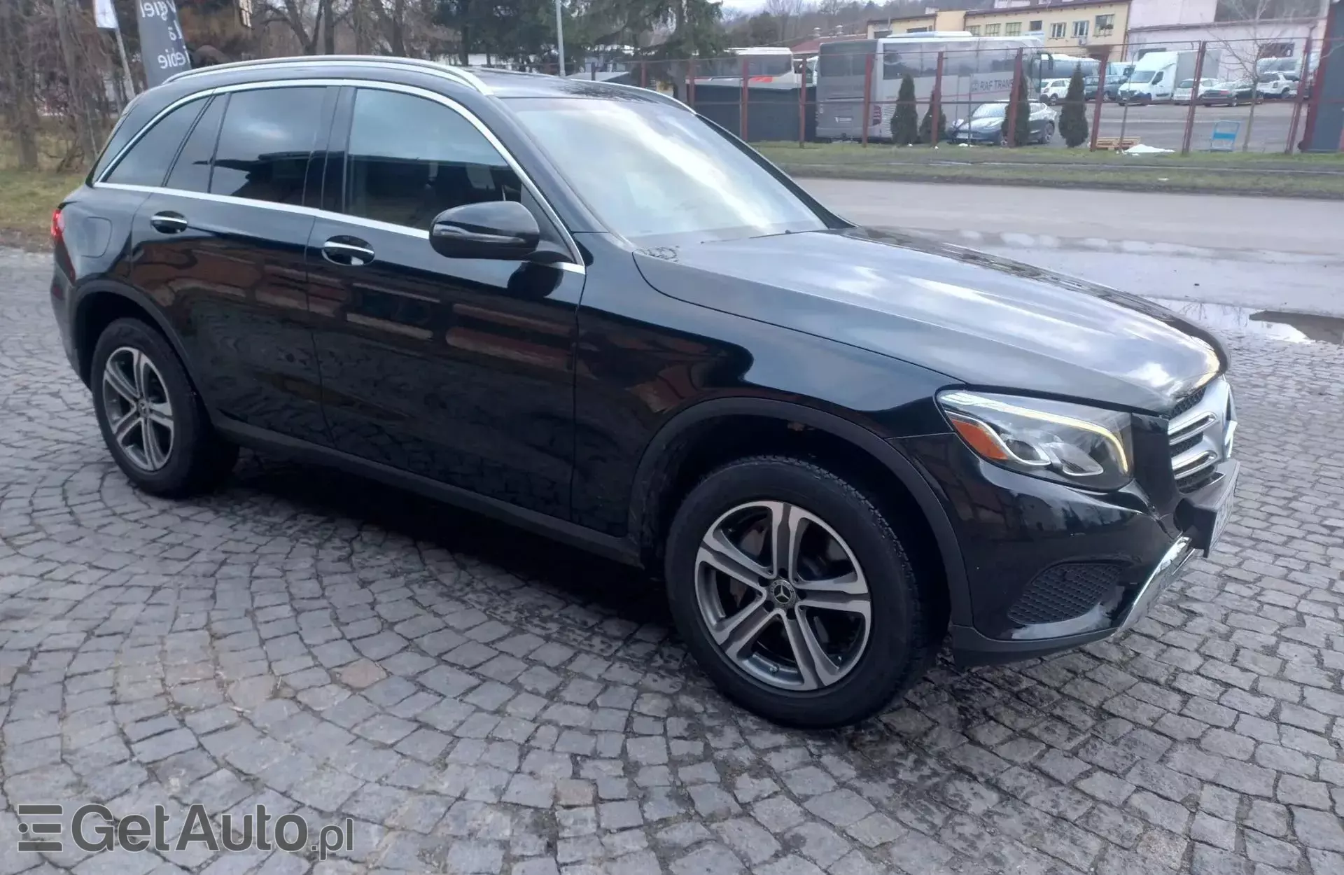 MERCEDES-BENZ GLC 