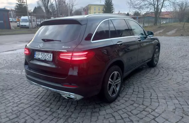 MERCEDES-BENZ GLC 