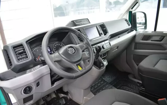 VOLKSWAGEN CRAFTER II brygadówka 