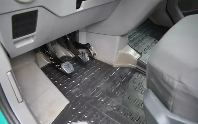 VOLKSWAGEN CRAFTER II brygadówka 