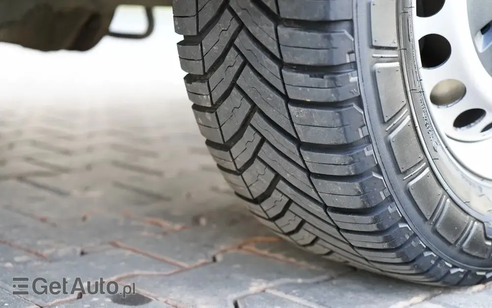 MERCEDES-BENZ SPRINTER / KONTENER / 2019 ROK 