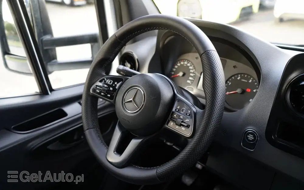 MERCEDES-BENZ SPRINTER / KONTENER / 2019 ROK 