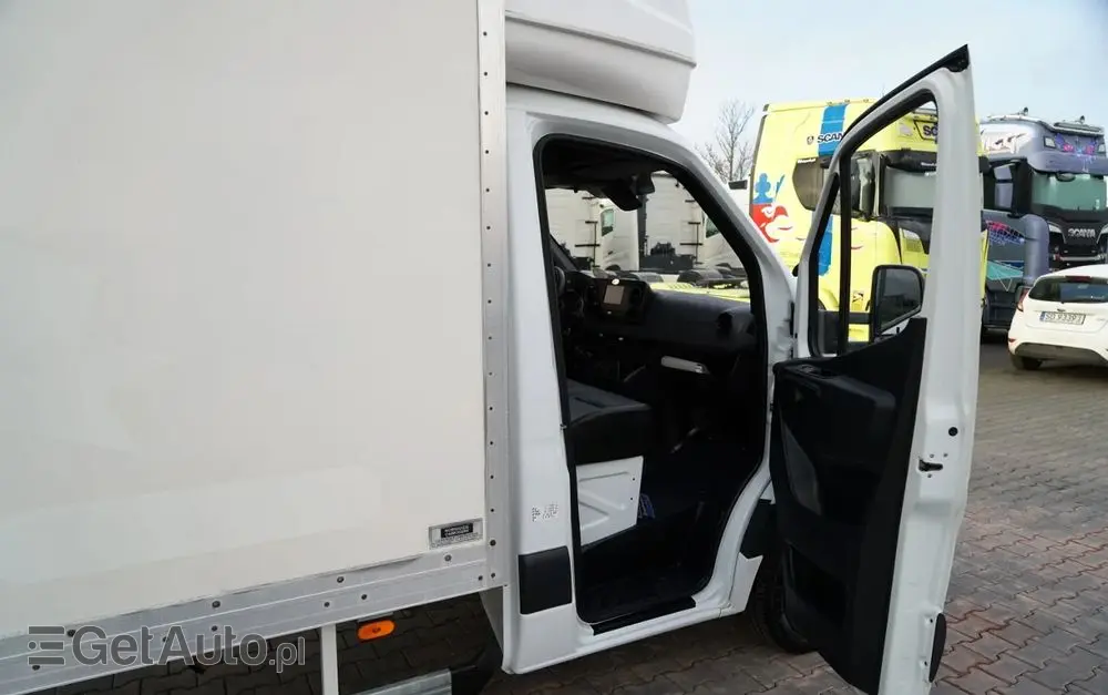 MERCEDES-BENZ SPRINTER / KONTENER / 2019 ROK 