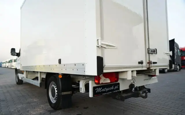 MERCEDES-BENZ SPRINTER / KONTENER / 2019 ROK 