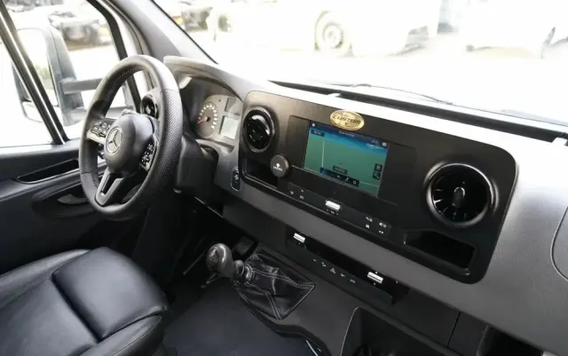 MERCEDES-BENZ SPRINTER / KONTENER / 2019 ROK 