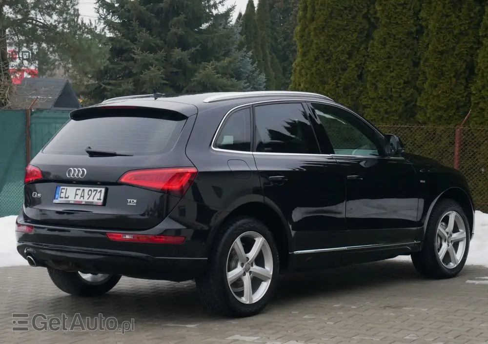 AUDI Q5 