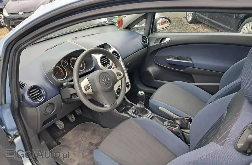 OPEL Corsa 
