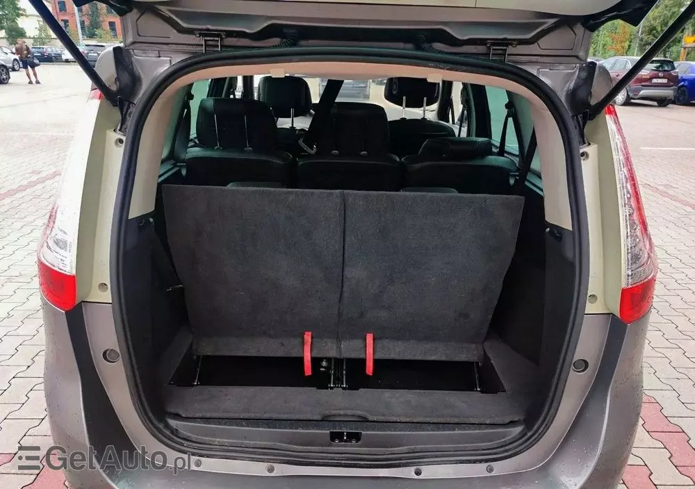 RENAULT Grand Scenic 