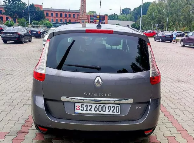 RENAULT Grand Scenic 