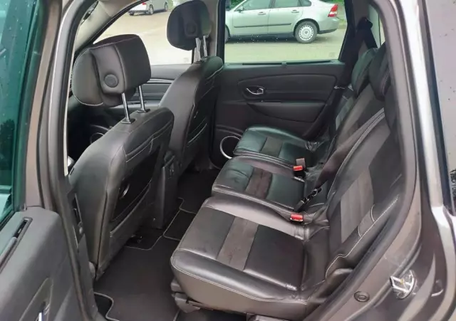 RENAULT Grand Scenic 