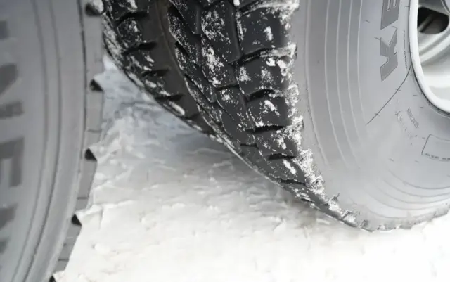 MERCEDES-BENZ ACTROS 3341 / 6x6 / WYWROTKA 3 STRONNA / EPS + SPRZĘGŁO 