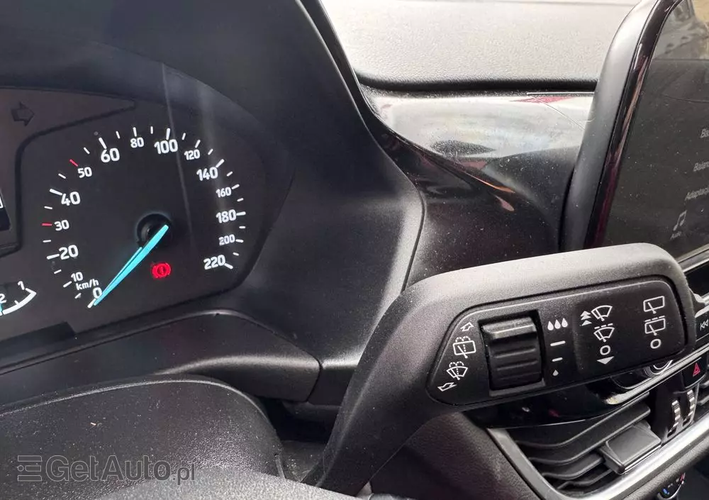 FORD Fiesta 1.1 Titanium