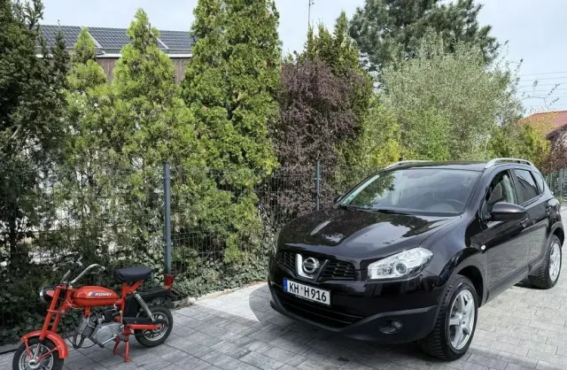 NISSAN Qashqai 