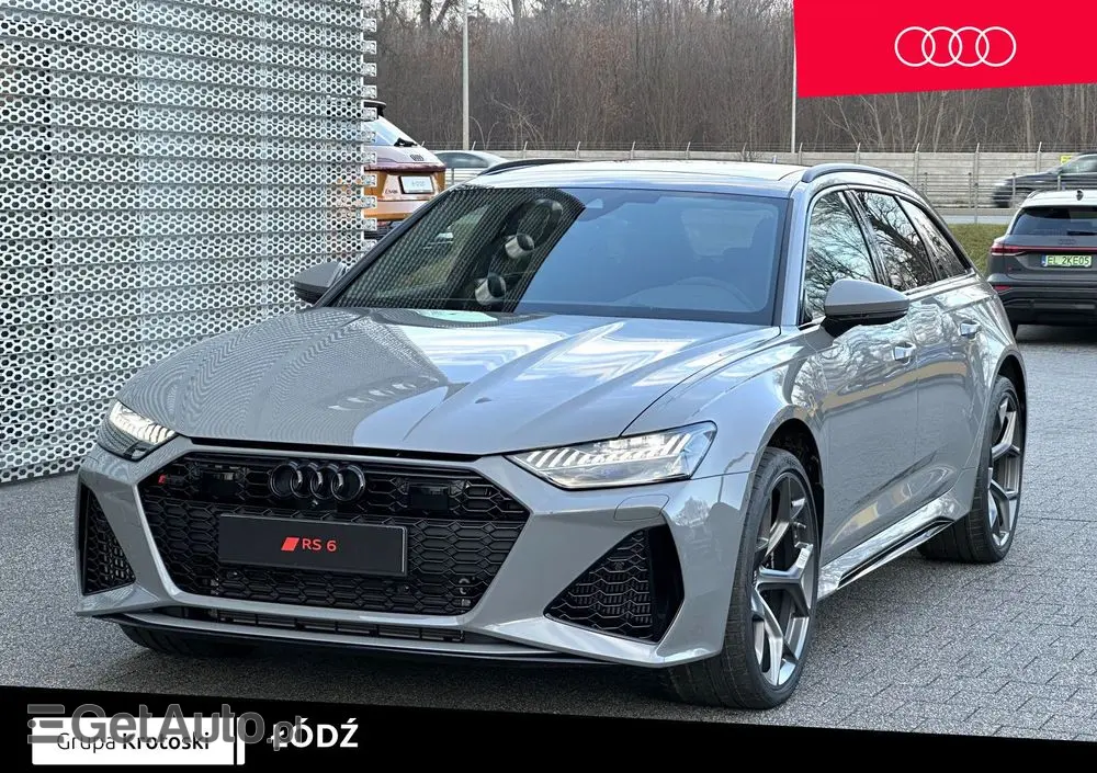 AUDI RS6 Avant 