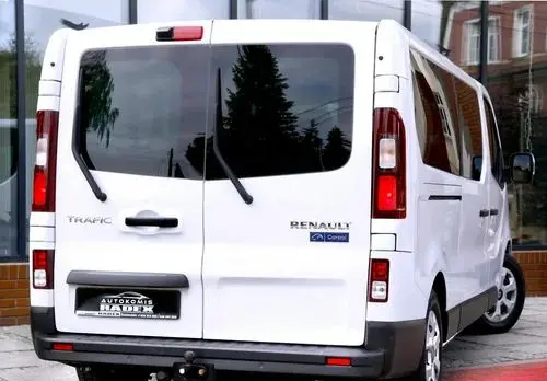 RENAULT Trafic 