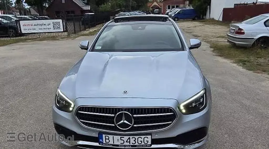 MERCEDES-BENZ Klasa E E 220d (194 KM) 4MATIC G-TRONIC