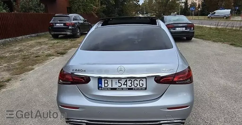MERCEDES-BENZ Klasa E E 220d (194 KM) 4MATIC G-TRONIC