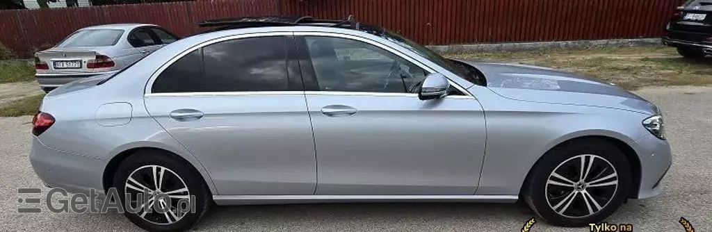 MERCEDES-BENZ Klasa E E 220d (194 KM) 4MATIC G-TRONIC