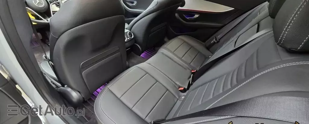 MERCEDES-BENZ Klasa E E 220d (194 KM) 4MATIC G-TRONIC