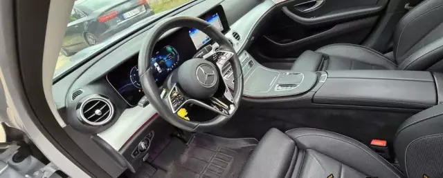 MERCEDES-BENZ Klasa E E 220d (194 KM) 4MATIC G-TRONIC