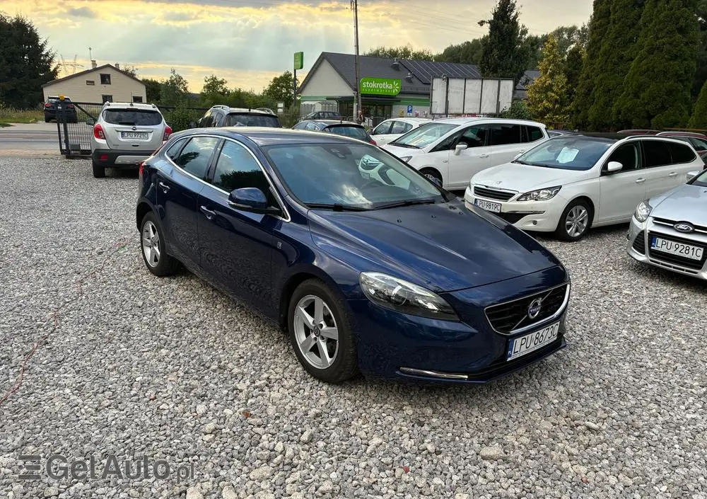 VOLVO V40 D2 Ocean Race