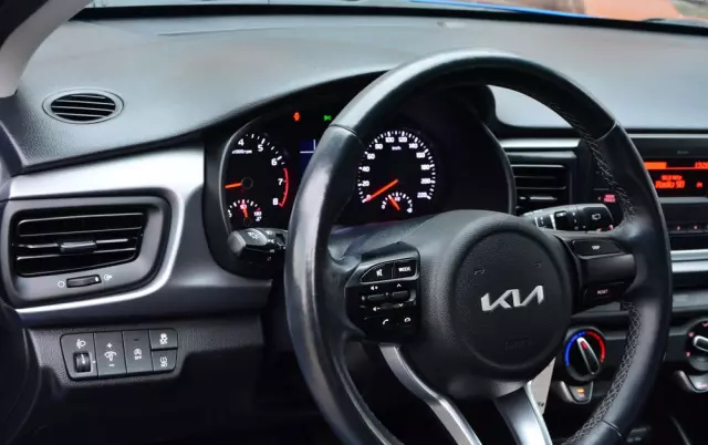 KIA Rio 1.2 M