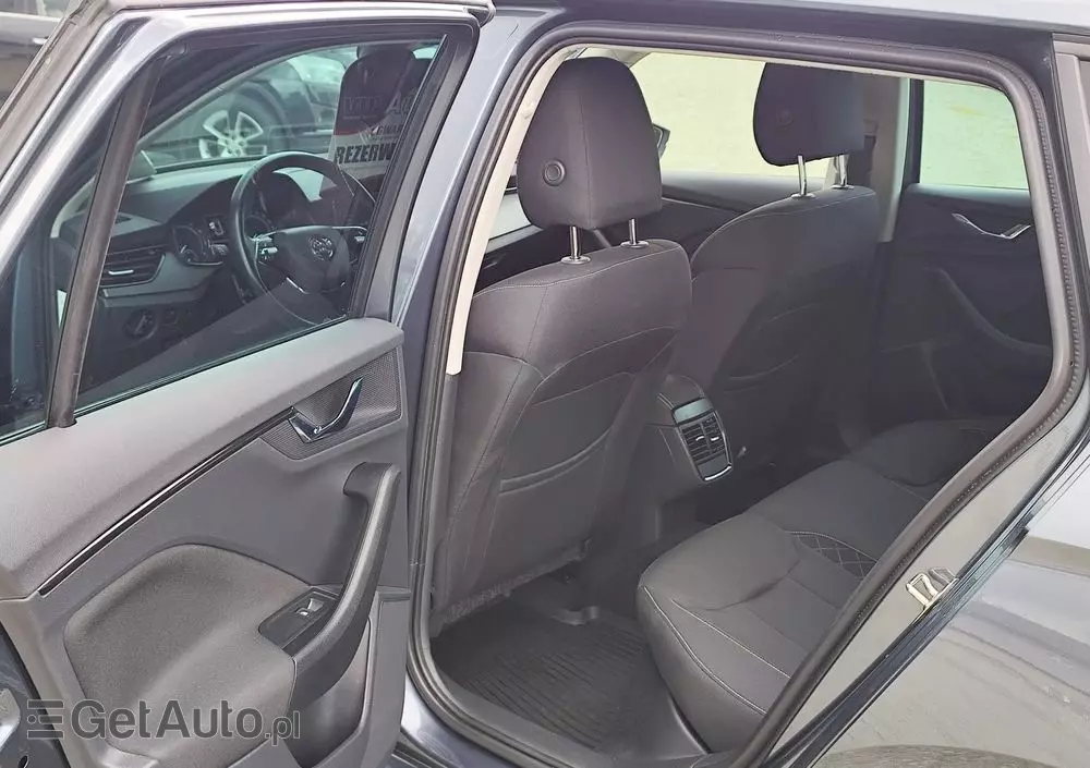 SKODA Kamiq 1.0 TSI Ambition