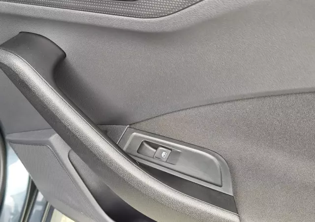 SKODA Kamiq 1.0 TSI Ambition