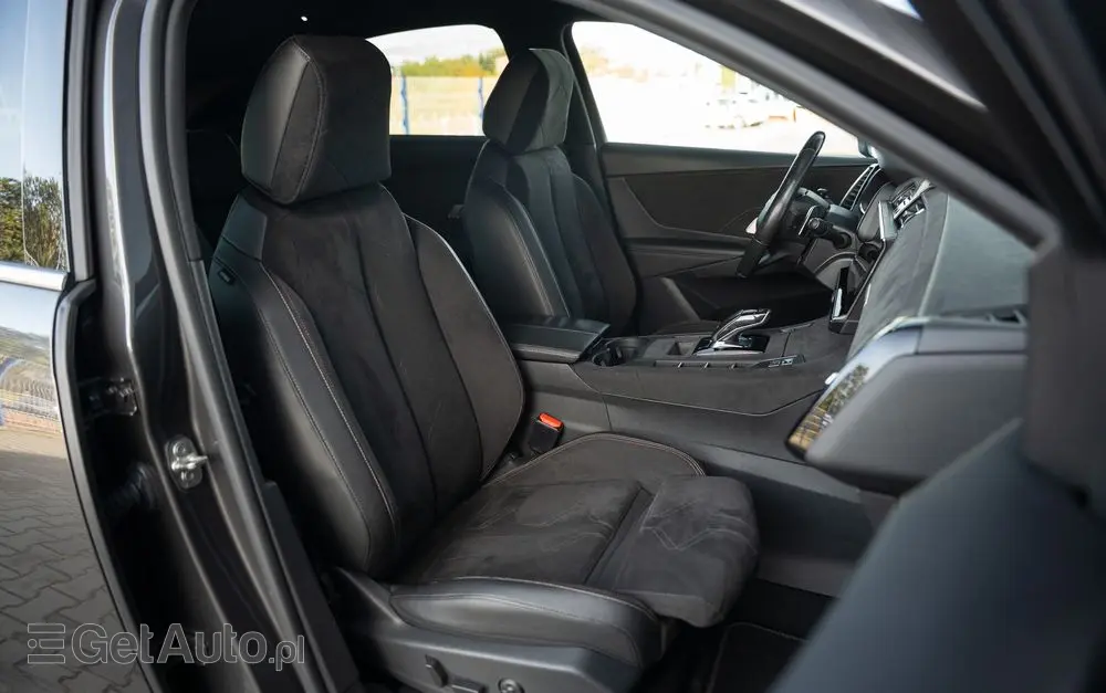 CITROËN DS7 Crossback PureTech 180 PERFORMANCE LINE