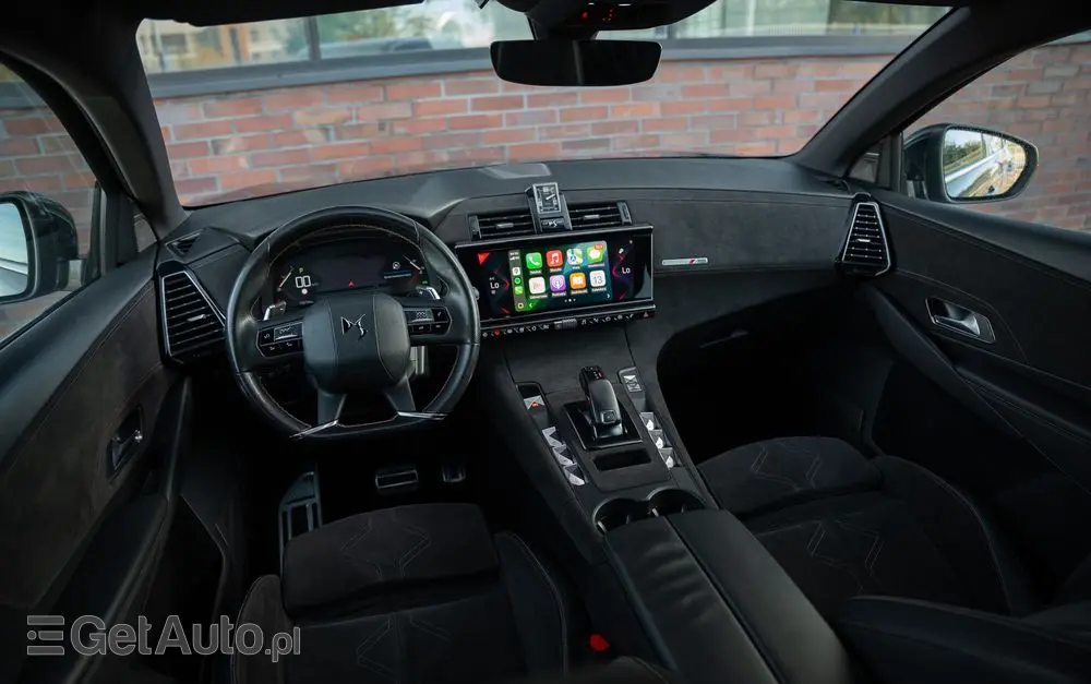 CITROËN DS7 Crossback PureTech 180 PERFORMANCE LINE