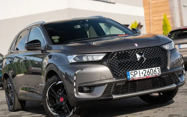 CITROËN DS7 Crossback PureTech 180 PERFORMANCE LINE