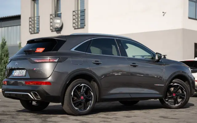 CITROËN DS7 Crossback PureTech 180 PERFORMANCE LINE