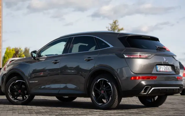 CITROËN DS7 Crossback PureTech 180 PERFORMANCE LINE