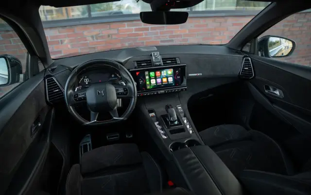 CITROËN DS7 Crossback PureTech 180 PERFORMANCE LINE