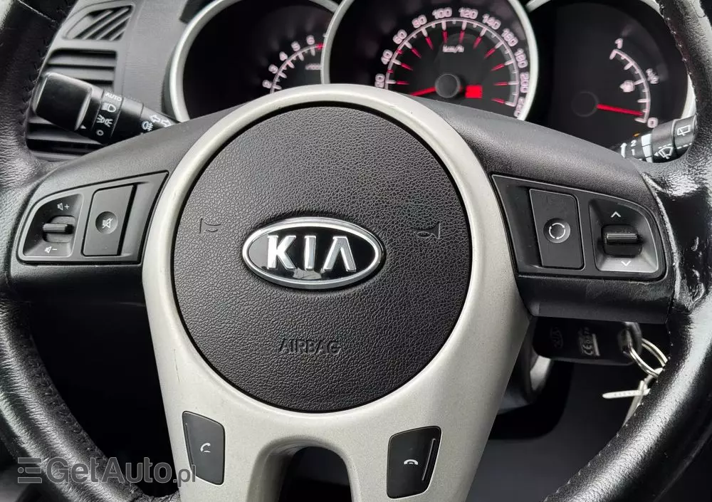 KIA Venga 1.6 CVVT Titanium Collection