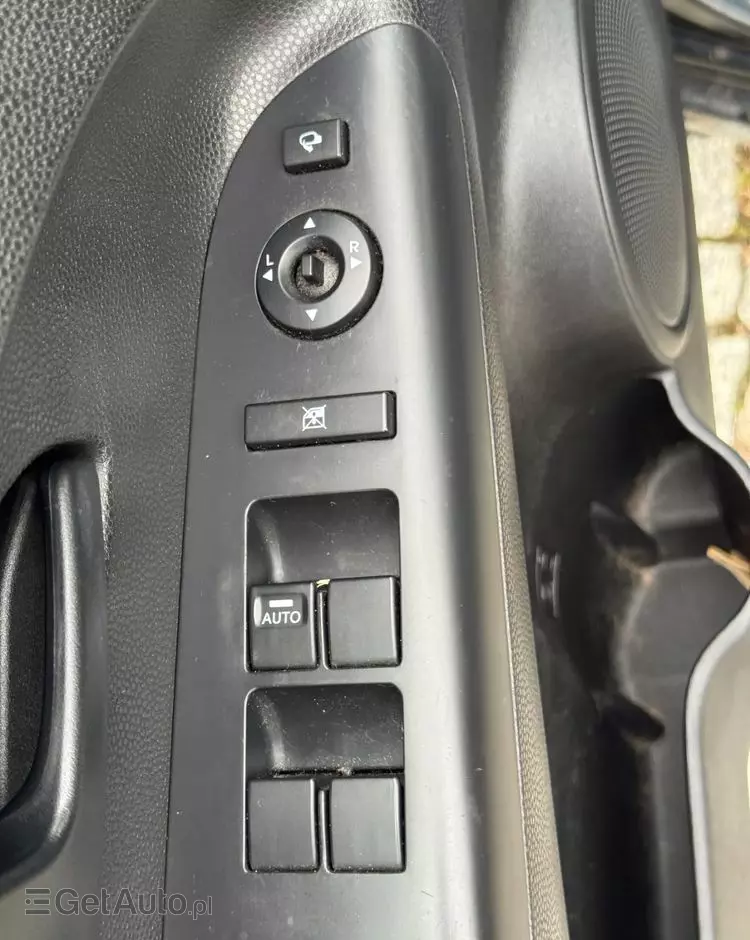 KIA Venga 1.6 CVVT Titanium Collection