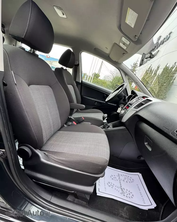 KIA Venga 1.6 CVVT Titanium Collection